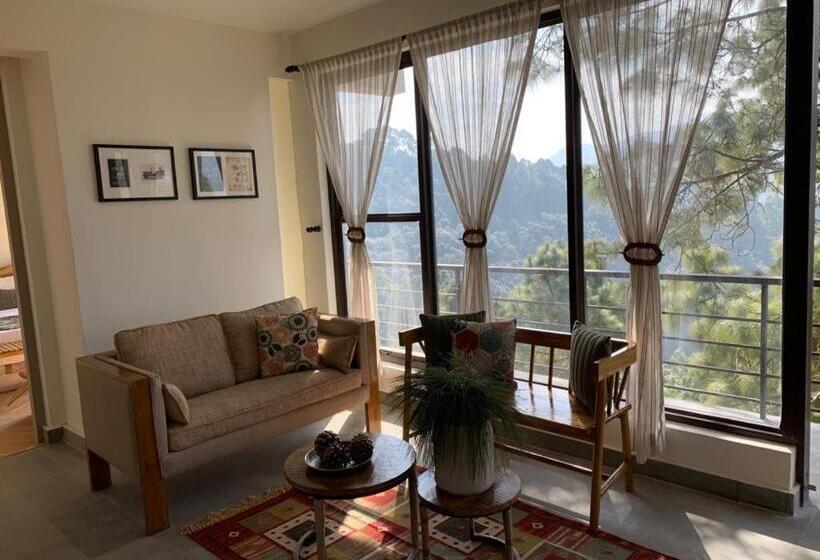 Hotel Blusalzz Escapade Resort Lansdowne