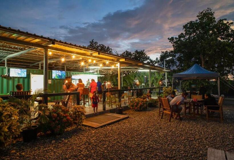 هتل Green Hills Accommodation Village