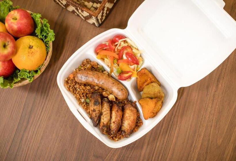 هتل Green Hills Accommodation Village