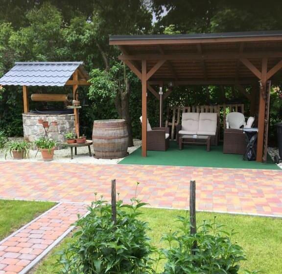 פנסיון Dombi Porta