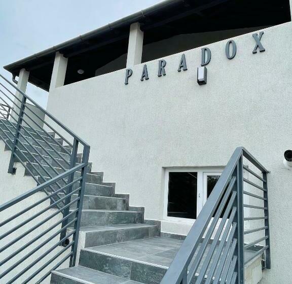 ペンション Paradox Cantacuzino