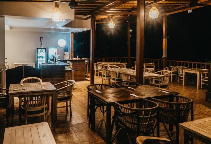 منتجع Taman Tirta Villas Lembongan