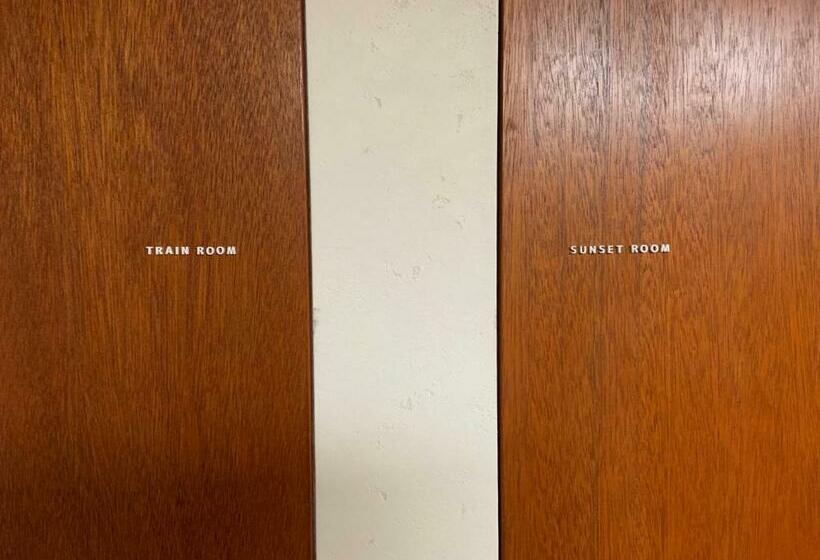 ユースホステル 海に恋する泊まれる喫茶店 ポパイ