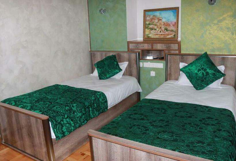 Общежитие Yeghegn