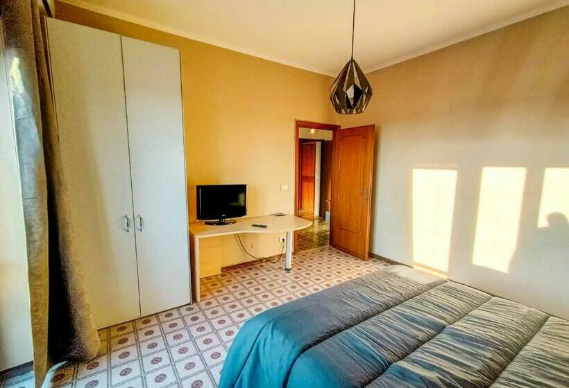 تختخواب و صبحانه Casa Malù