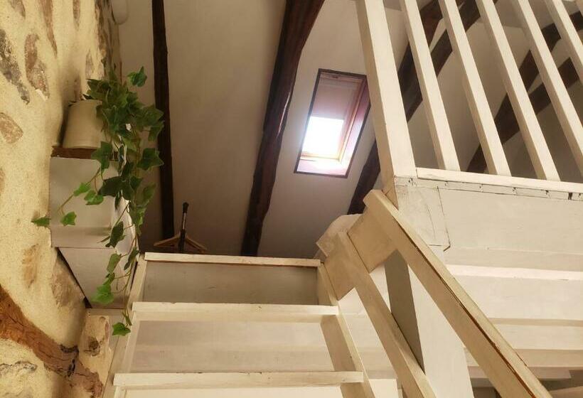 ベッドアンドブレックファースト La Chabanade