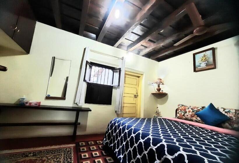ベッドアンドブレックファースト Sardar Bahadur S Heritage Bungalow Estate Stay