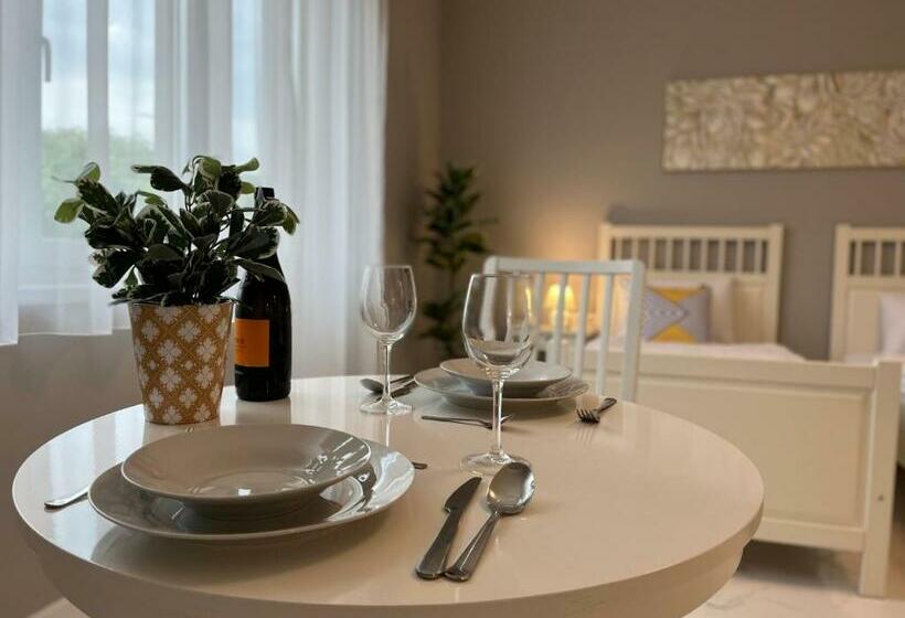 Camille Apartmanhouse