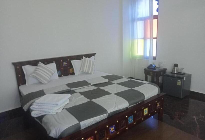 منتجع Aarna Doongar Fort