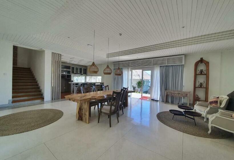 ホテル Adiwana Jelita Sejuba Natuna