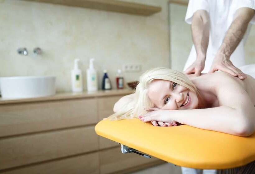 酒店 Chateau Cihelny