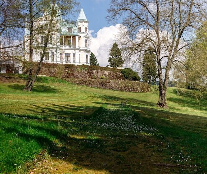 酒店 Chateau Cihelny