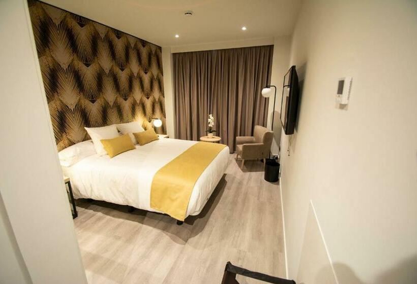 בית מלון כפרי Okelo