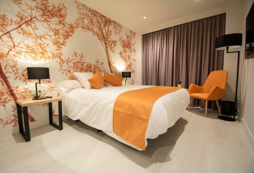 בית מלון כפרי Okelo