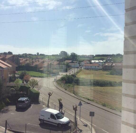 בית מלון כפרי Posada H.el Alba