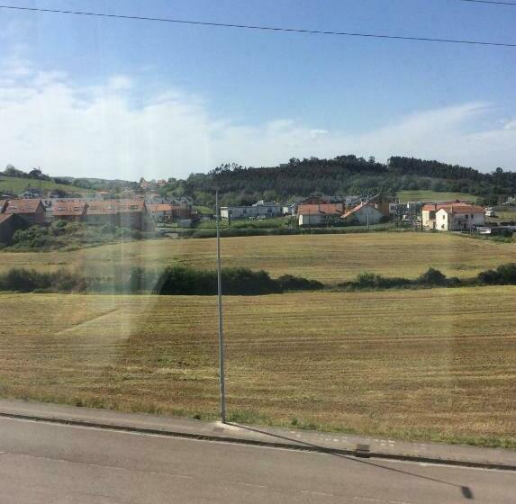 בית מלון כפרי Posada H.el Alba