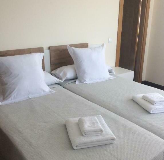 בית מלון כפרי Posada H.el Alba