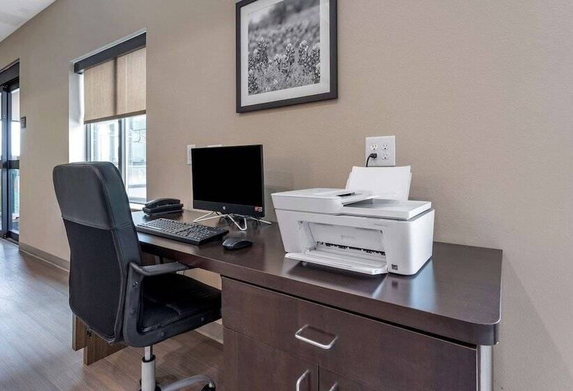 בית מלון כפרי Sleep Inn & Suites