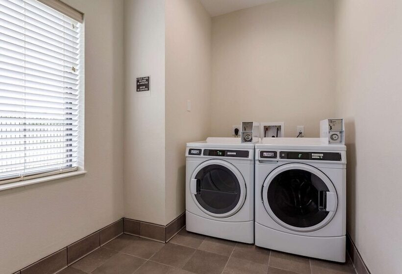 בית מלון כפרי Sleep Inn & Suites