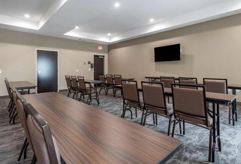 בית מלון כפרי Sleep Inn & Suites