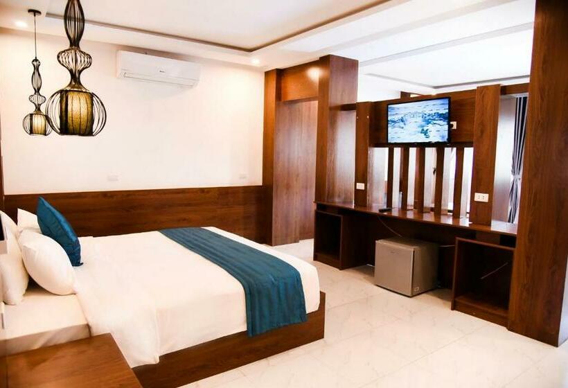 Отель Vang Vieng Diamond Resort