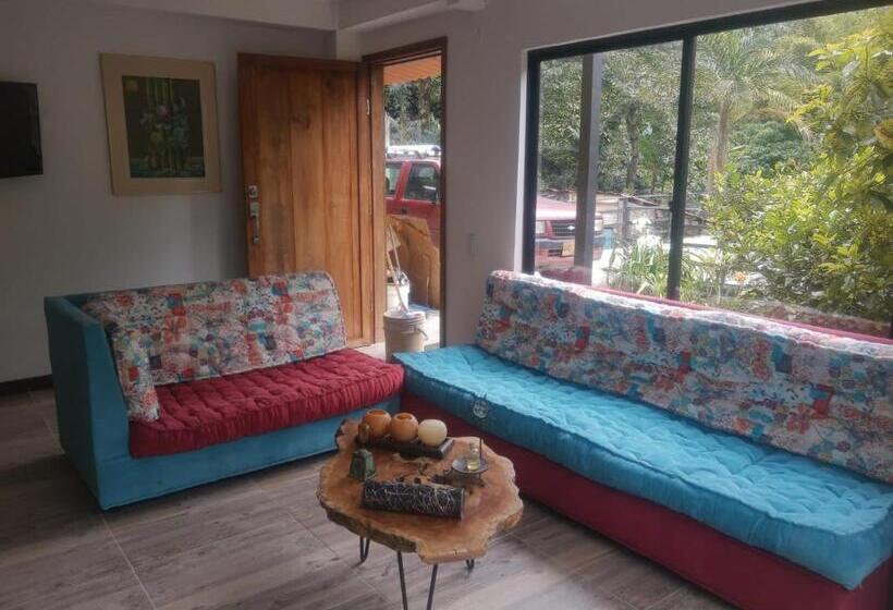 膳宿费 Alojamiento El Regalo