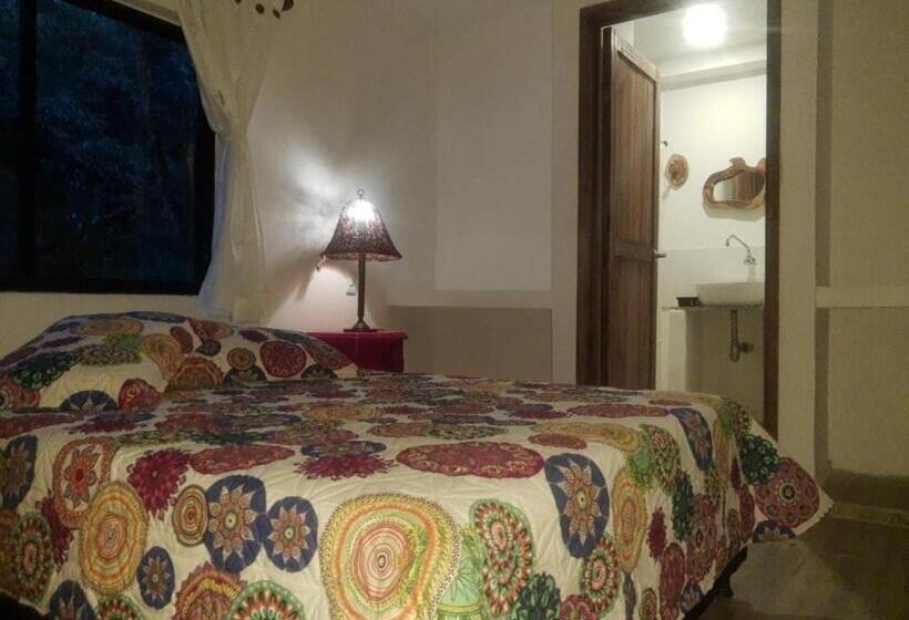 پانسیون Alojamiento El Regalo