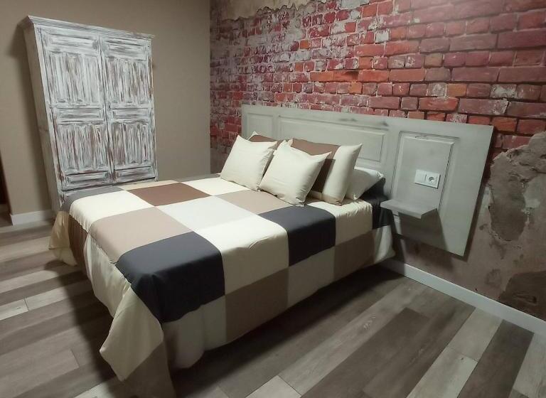 پانسیون Hostal Pabellón