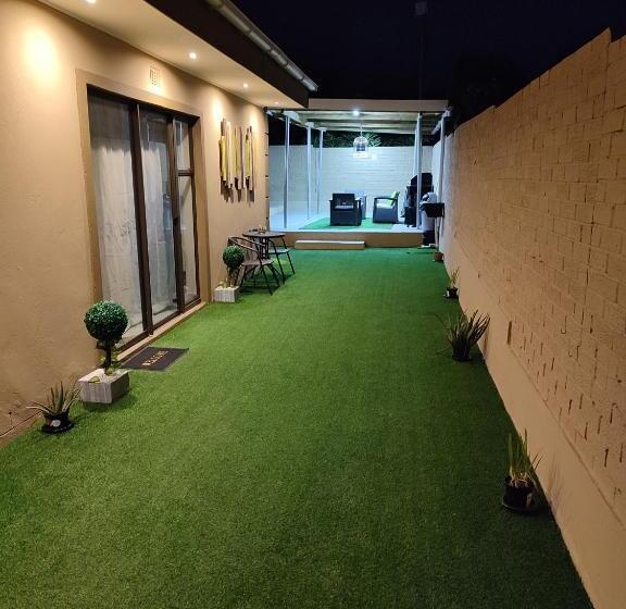 بنسيون Marigold