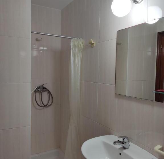 بنسيون Os Muiños