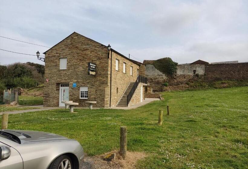 بنسيون Os Muiños