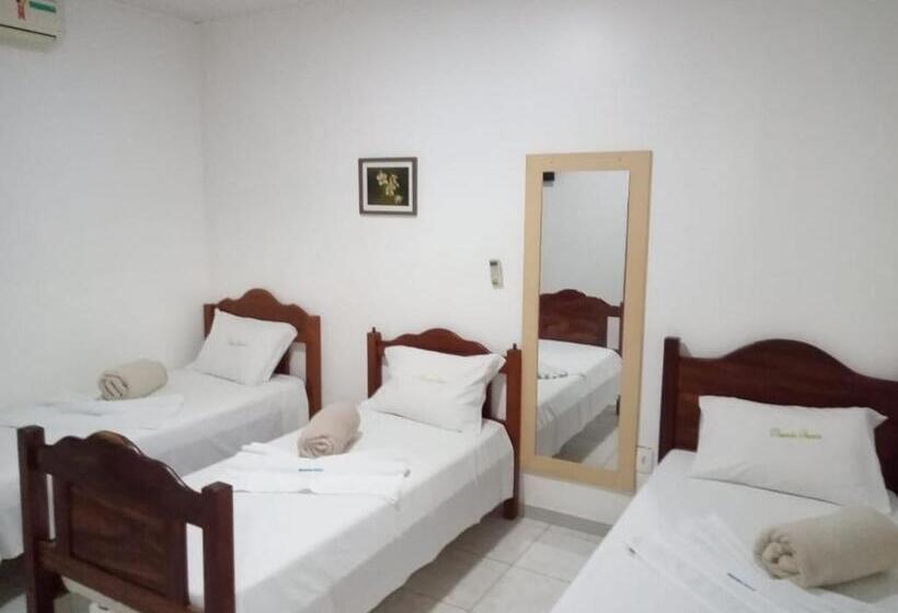 ペンション Pousada Santos