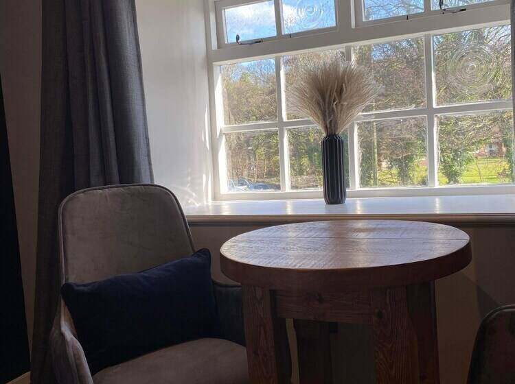 هاستل Bulls Head  Holymoorside