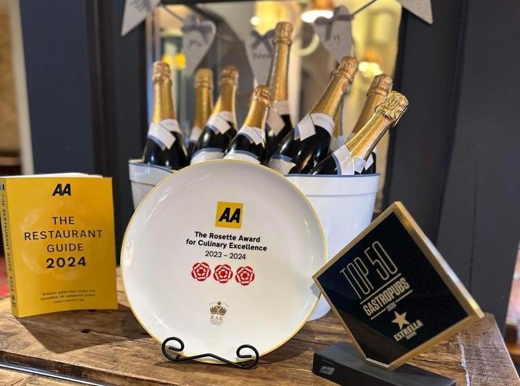 هاستل Bulls Head  Holymoorside