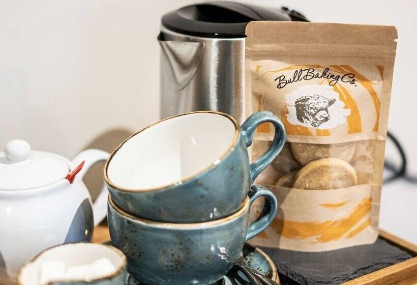 هاستل Bulls Head  Holymoorside