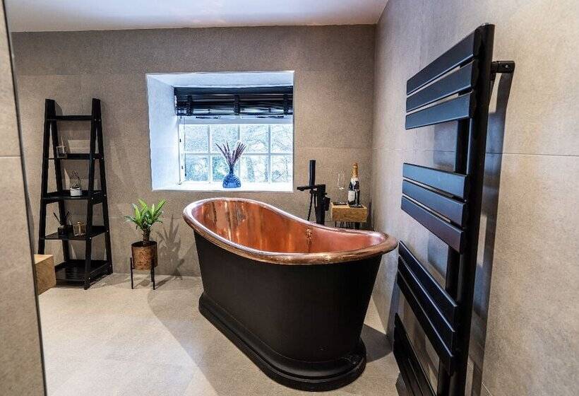 هاستل Bulls Head  Holymoorside