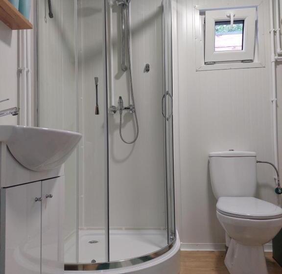 B&b Vierlingsbeek, Appartement Onder één Dak En Tuin Chalet