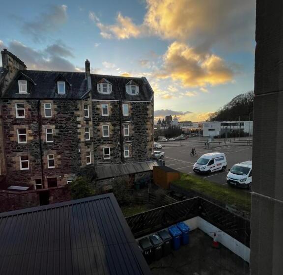 تختخواب و صبحانه Dunarle Guesthouse