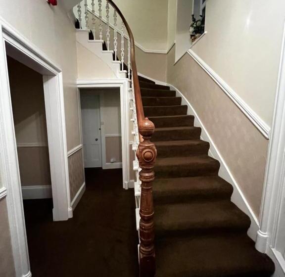 تختخواب و صبحانه Dunarle Guesthouse