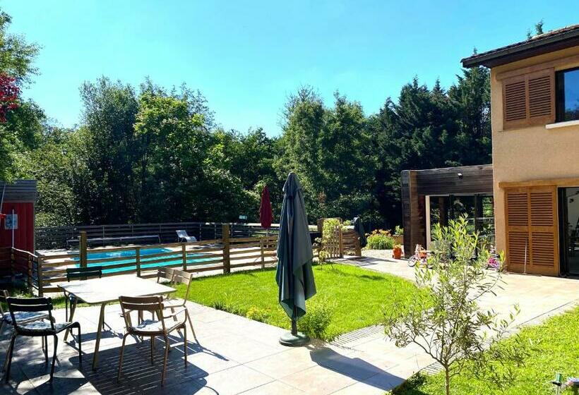 مبيت وإفطار Les Cabanons