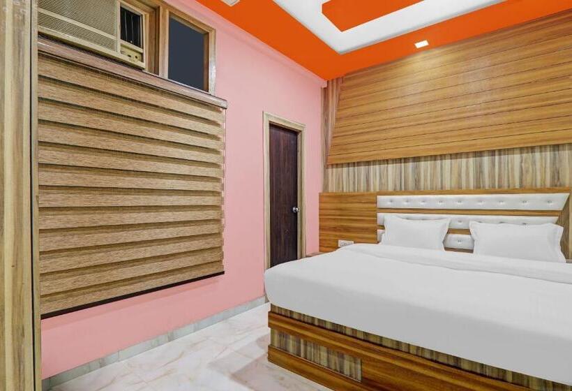 Capital O Hotel Shree