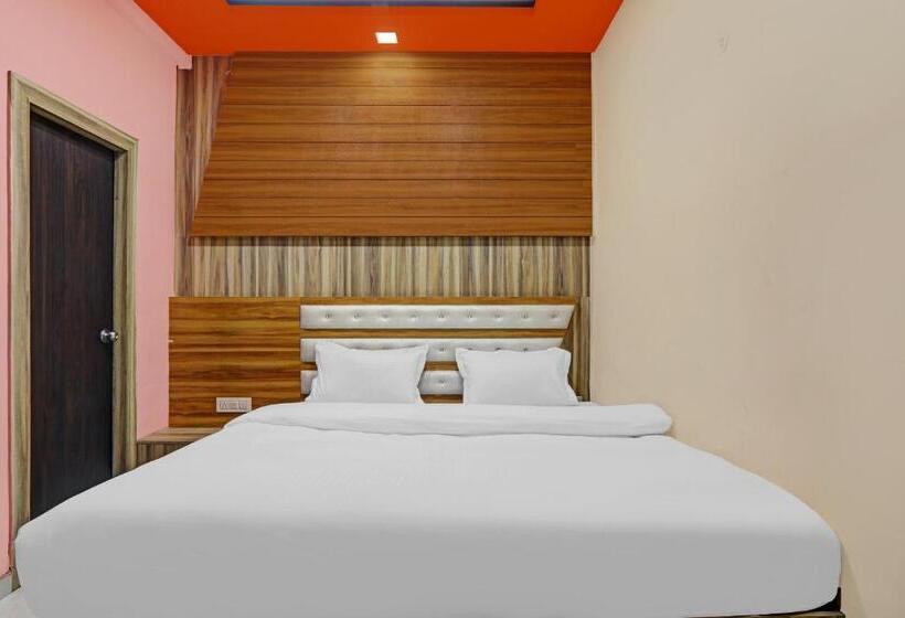 Capital O Hotel Shree