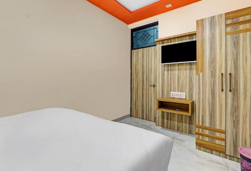 Capital O Hotel Shree