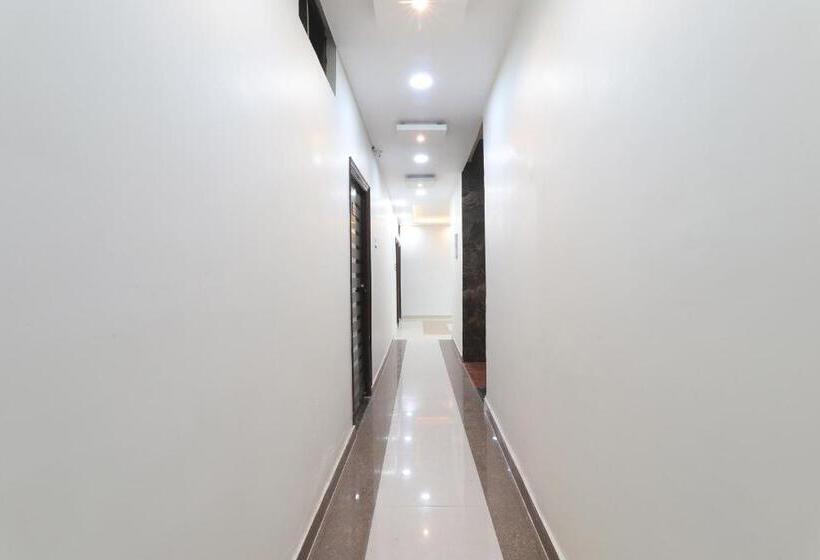 Capital O Hotel Shree