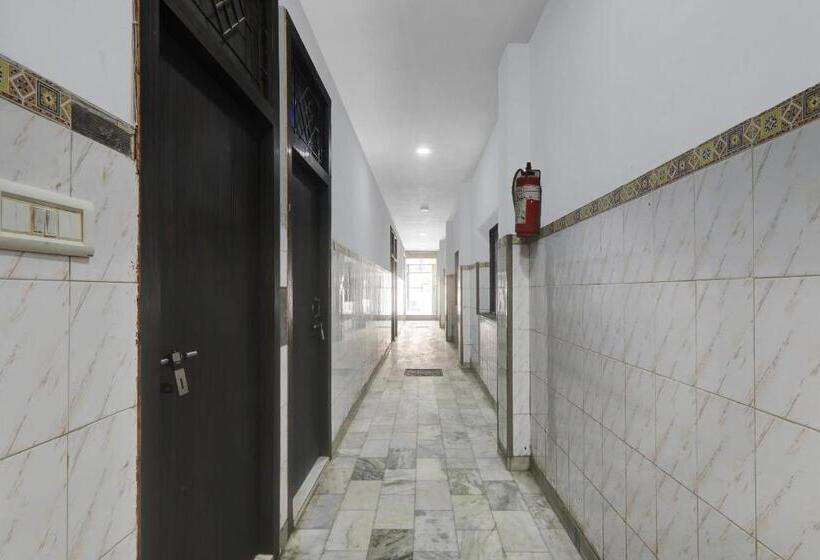 Capital O Hotel Shree