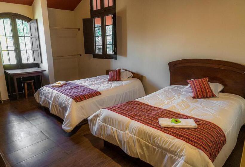 هتل Casona Museo Catalina Huanca