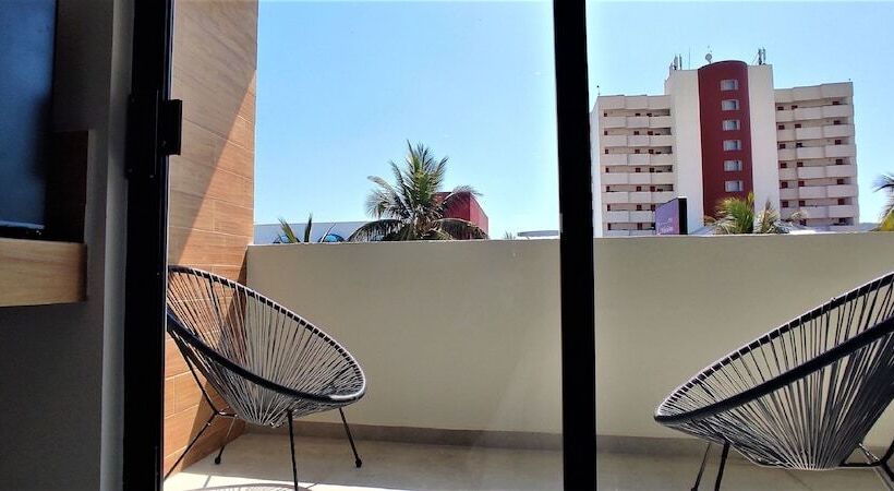 Отель Kavia Mazatlan