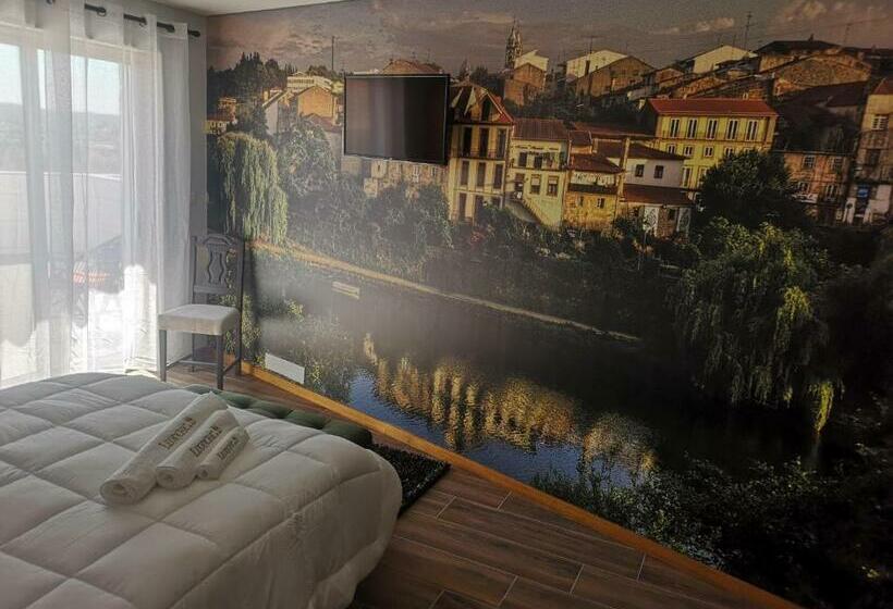 호텔 Leonchic   Guest House Com Piscina De água Salgada