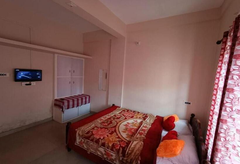 Отель Oyo 85792 Lions Residency