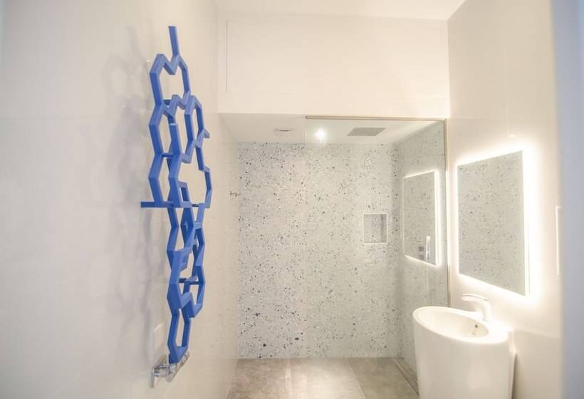 هتل Senglea Suites